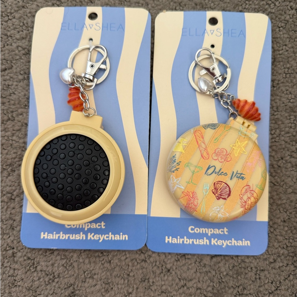 Compact Mirror Hairbrush Keychain - Yellow Beach Print. Dolce Vita Theme
